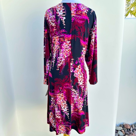 Avenue VIP Floral Dress - Picture 3 of 5